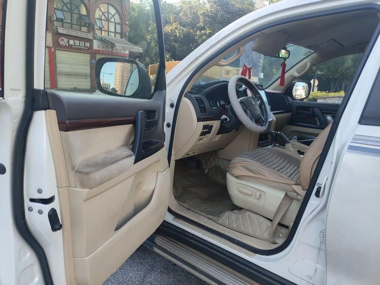 Toyota Land Cruiser 2016 4.0L GX 5-Seater U.S. Specification — миниатюра 16