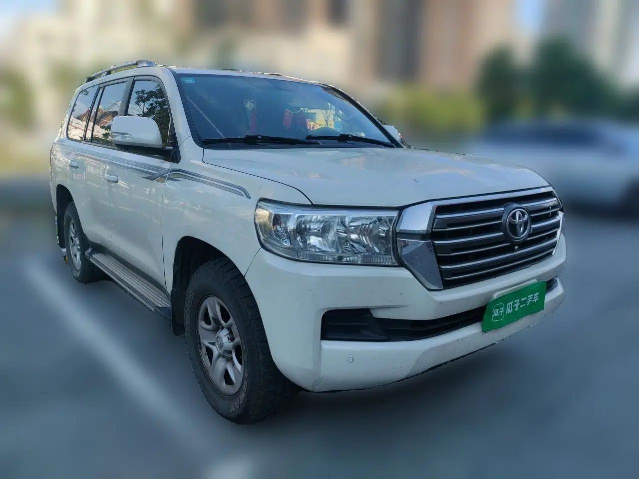 Toyota Land Cruiser 2016 4.0L GX 5-Seater U.S. Specification — миниатюра 3