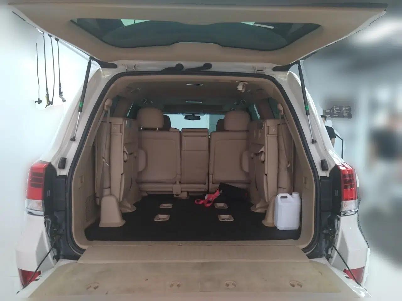 Toyota Land Cruiser 2012 4.0L Automatic VX — миниатюра 19