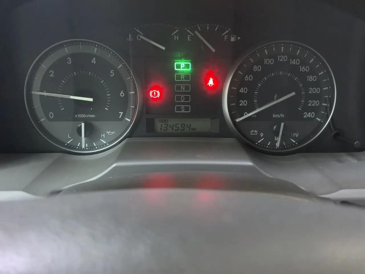 Toyota Land Cruiser Land Cruiser 4.0, 5-seater, parallel import — миниатюра 12