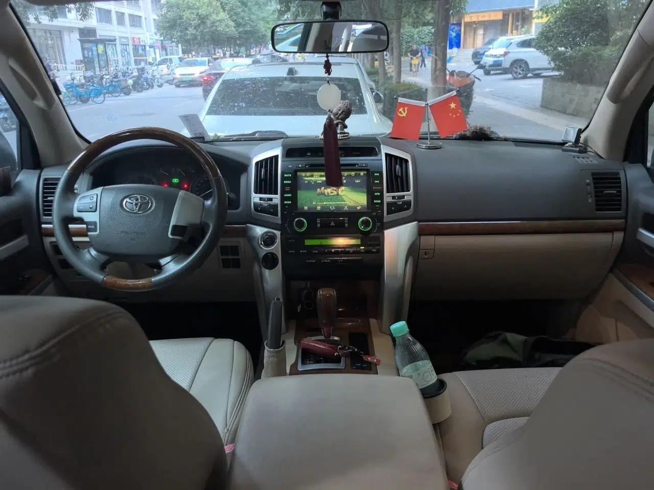 Toyota Land Cruiser Land Cruiser 4.0, 5-seater, parallel import — миниатюра 9