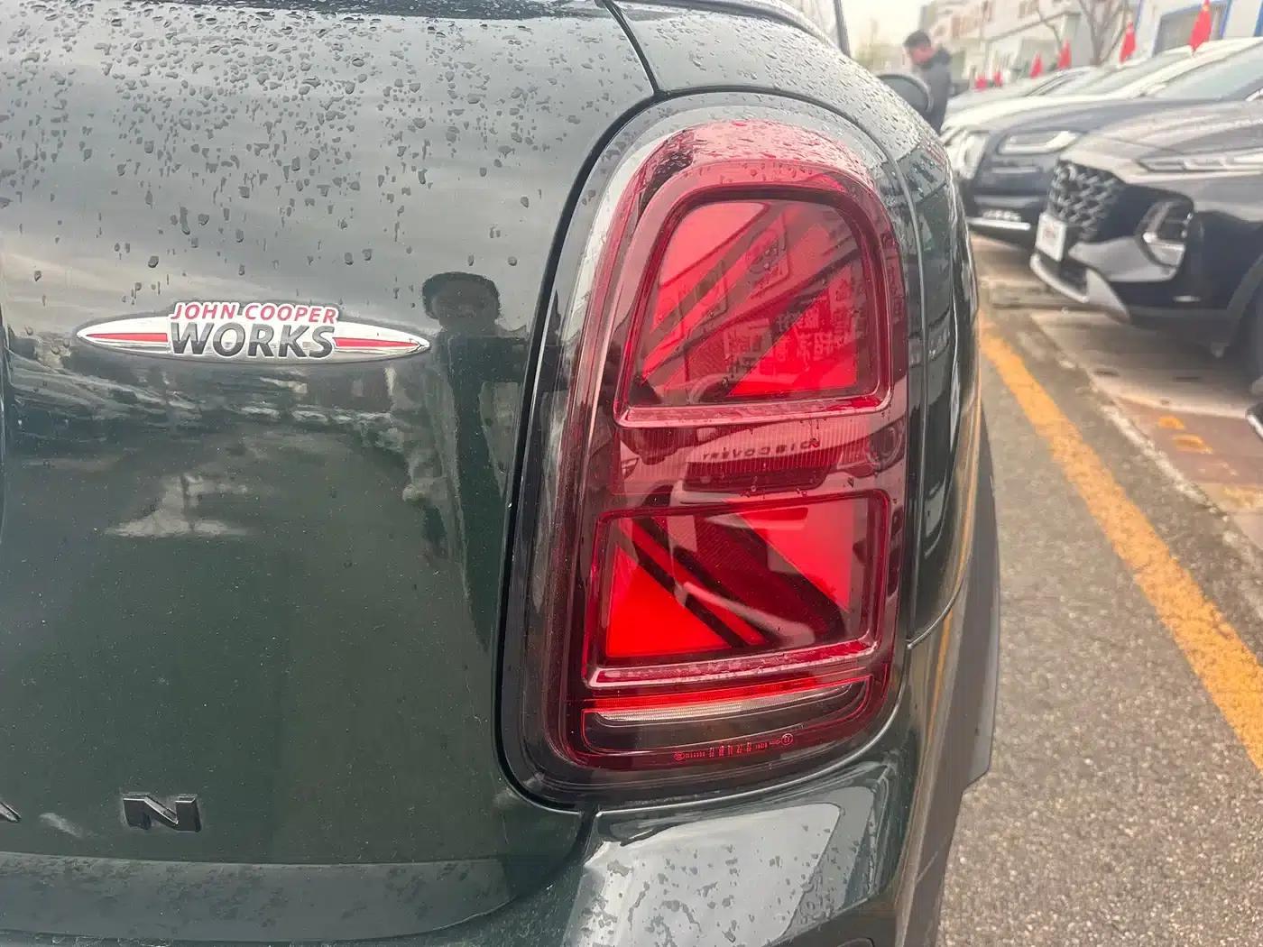 MINI JCW COUNTRYMAN 2023 2.0T JOHN COOPER WORKS — миниатюра 17