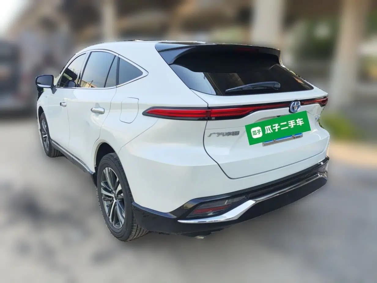 Toyota Venza 2023 2.5L Smart Electric Hybrid Dual-Drive Luxury Edition — миниатюра 4