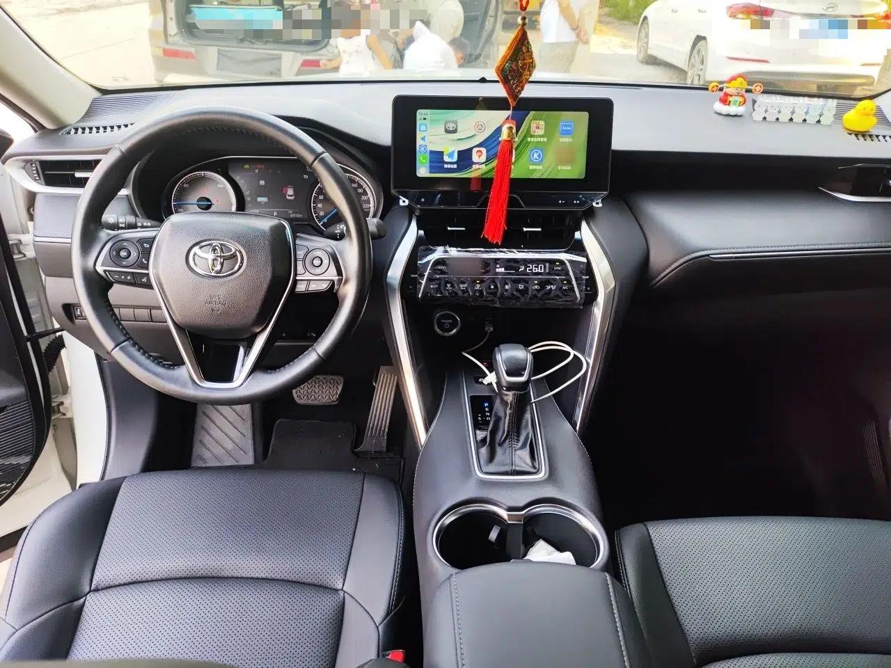 Toyota Venza 2023 2.5L Smart Electric Hybrid Dual-Drive Luxury Edition — миниатюра 9