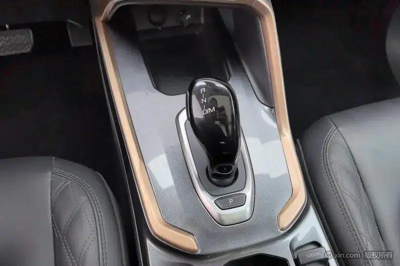 Haval H6 2021 Second Generation 1.5T Automatic Champion Edition — миниатюра 14