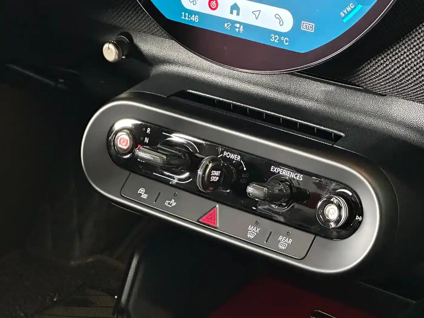 2025 JOHN COOPER WORKS Electric MINI JCW — миниатюра 13