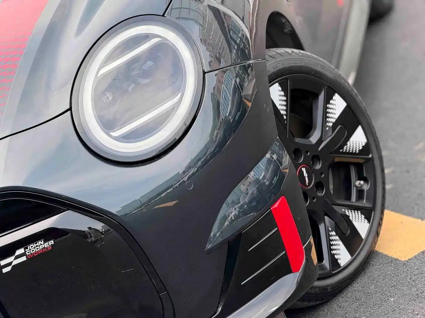 2025 JOHN COOPER WORKS Electric MINI JCW — миниатюра 5