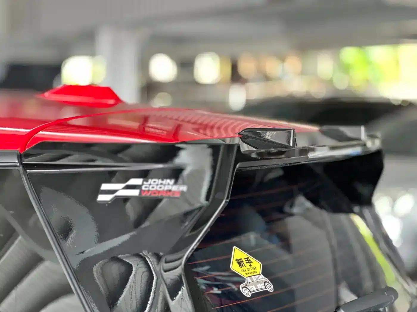 2025 JOHN COOPER WORKS Electric MINI JCW — миниатюра 10