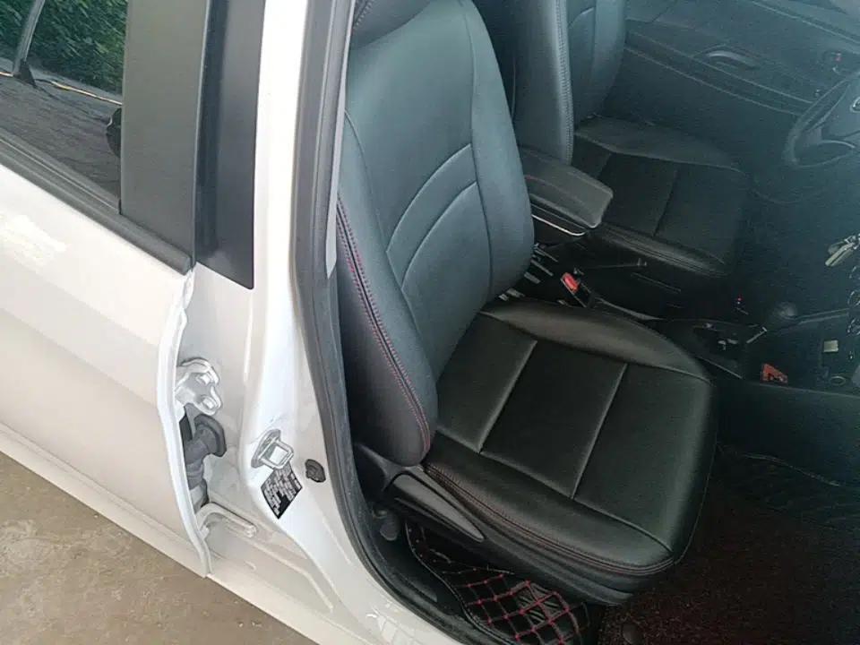 Toyota Vios FS 2017 1.5L CVT Fengchi Edition — миниатюра 19