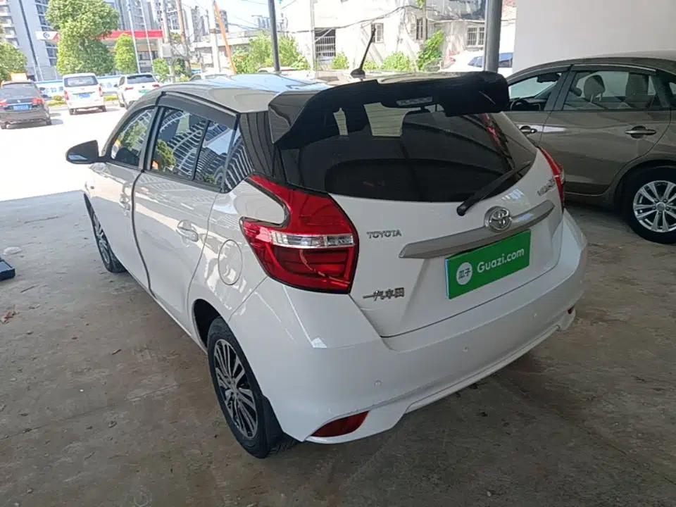 Toyota Vios FS 2017 1.5L CVT Fengchi Edition — миниатюра 4