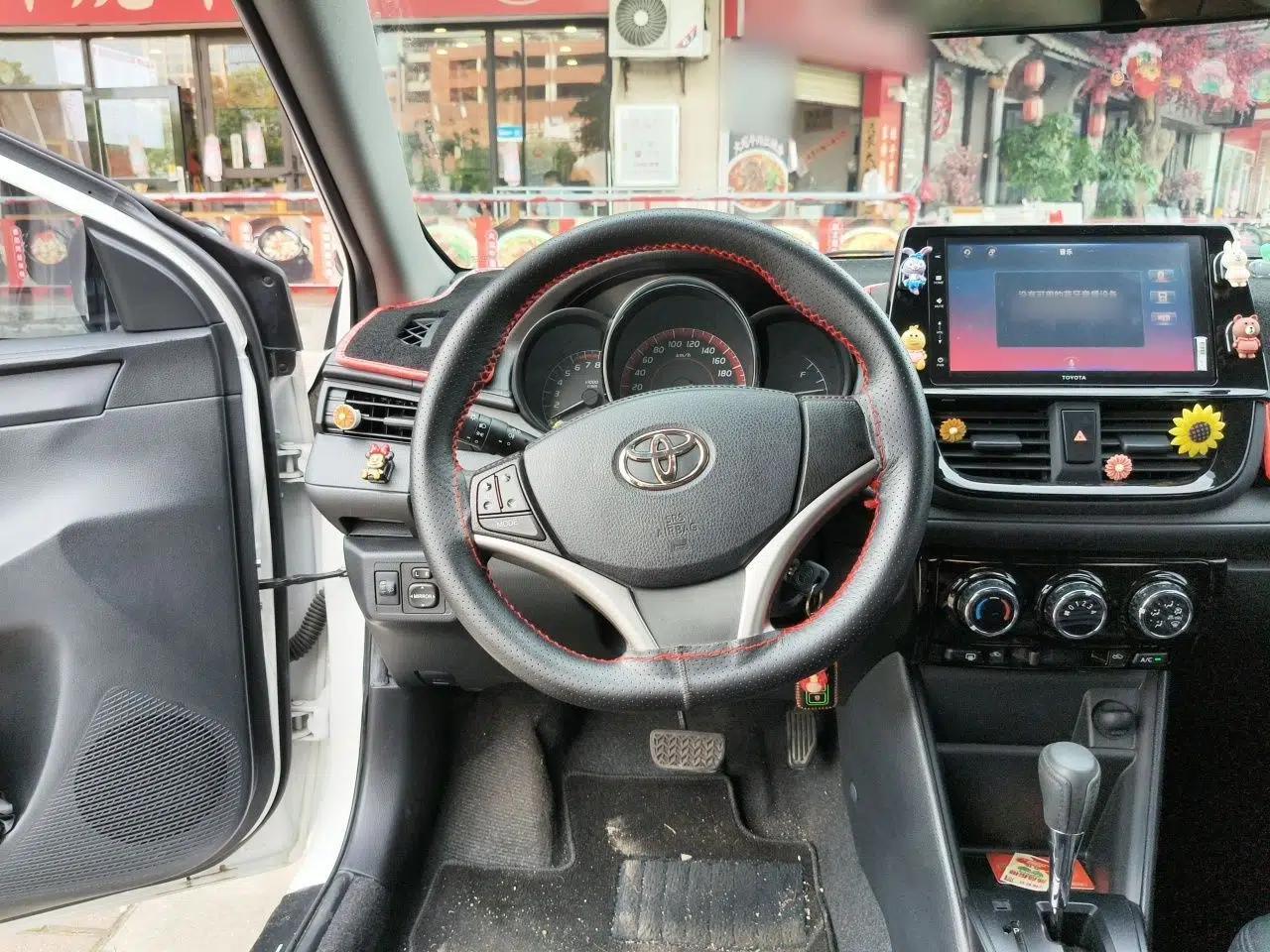 Toyota Vios FS 2021 1.5L CVT Fengchi Edition — миниатюра 10