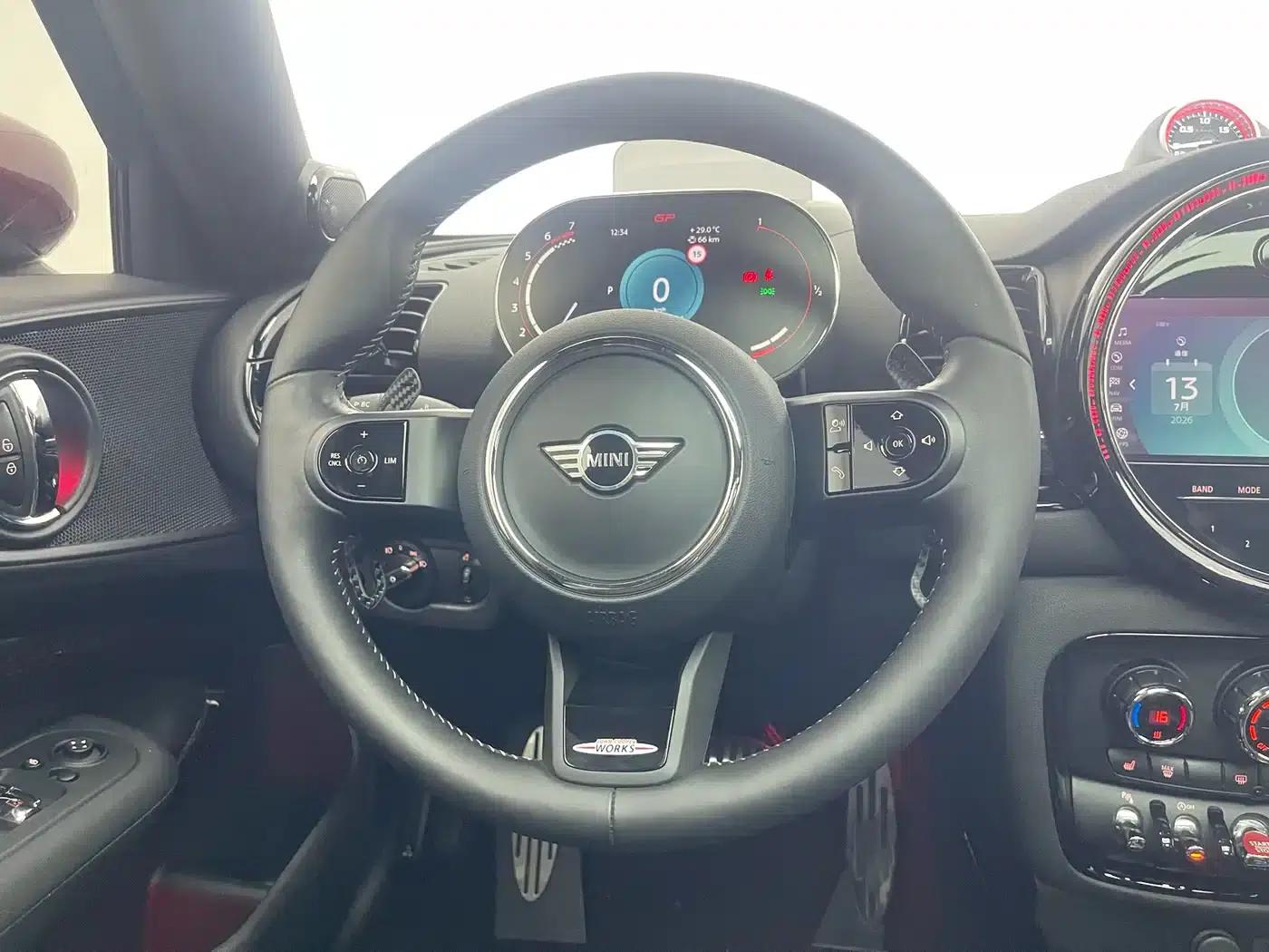 MINI JCW CLUBMAN 2022 2.0T JOHN COOPER WORKS ALL- — миниатюра 14