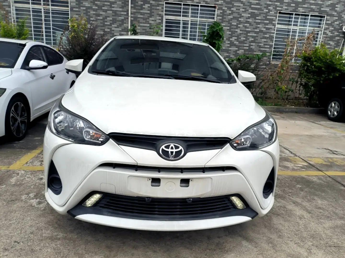 Toyota YARiS L Zhi Xiang 2017 1.5E CVT Dynamic Edition — миниатюра 2