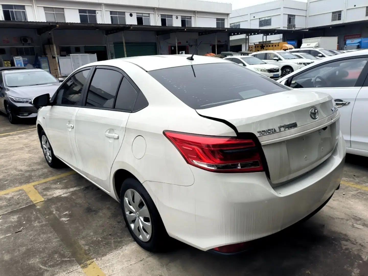 Toyota YARiS L Zhi Xiang 2017 1.5E CVT Dynamic Edition — миниатюра 4