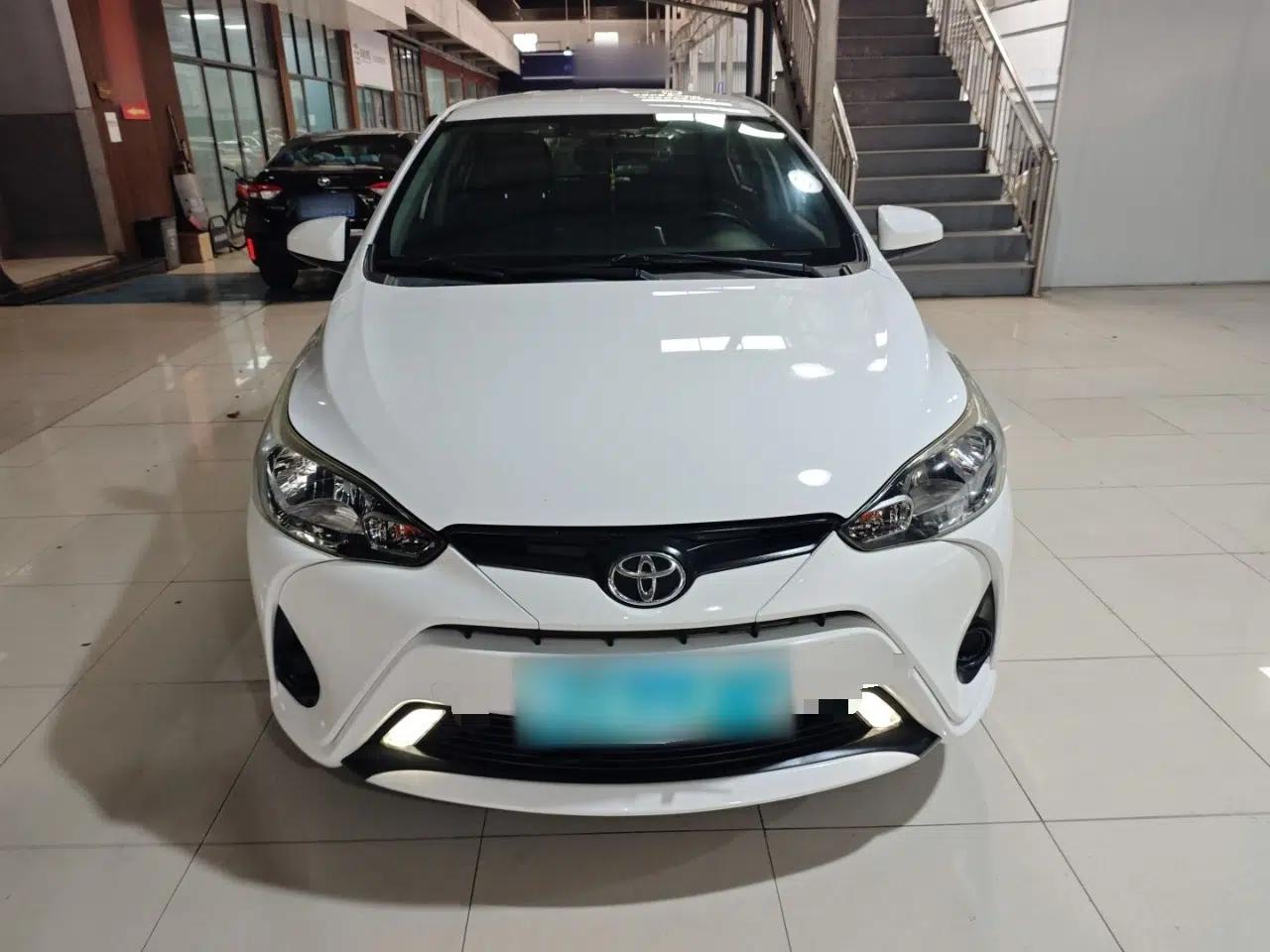 Toyota YARiS L Zhi Xiang 2017 1.5E CVT Dynamic Edition — миниатюра 2