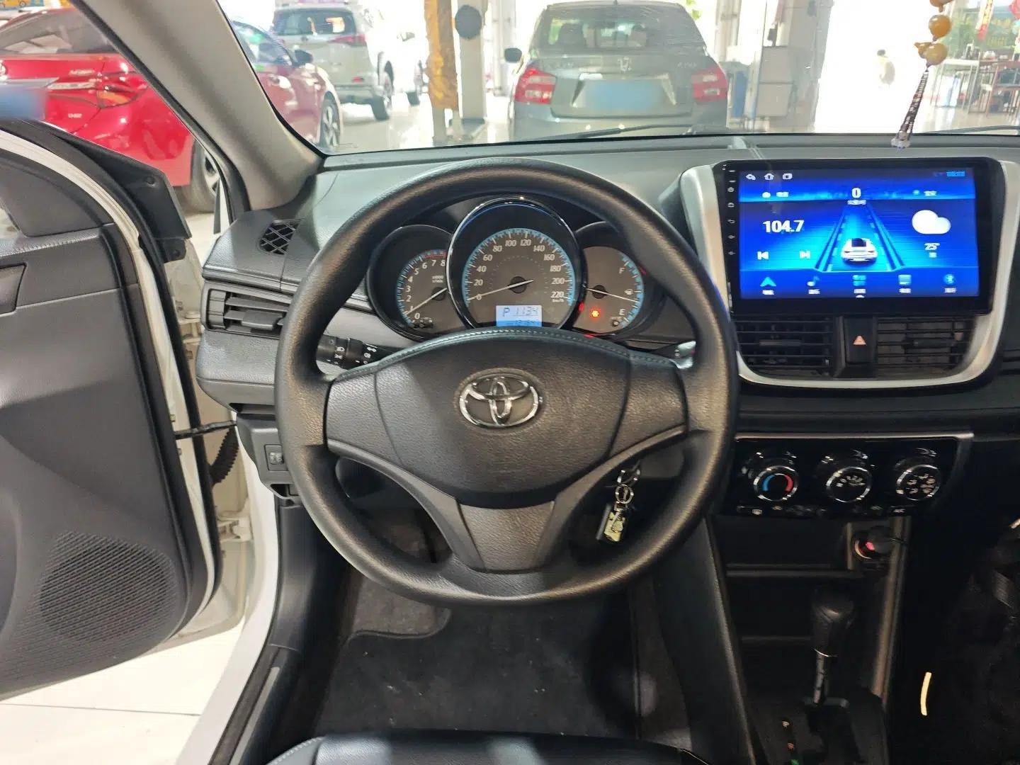 Toyota YARiS L Zhi Xiang 2017 1.5E CVT Dynamic Edition — миниатюра 13