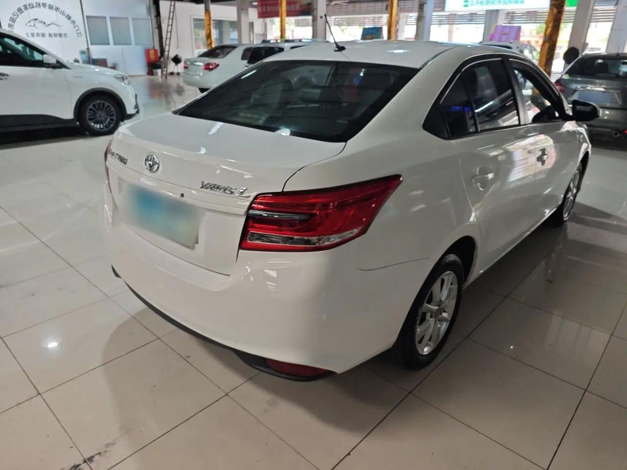 Toyota YARiS L Zhi Xiang 2017 1.5E CVT Dynamic Edition — миниатюра 6