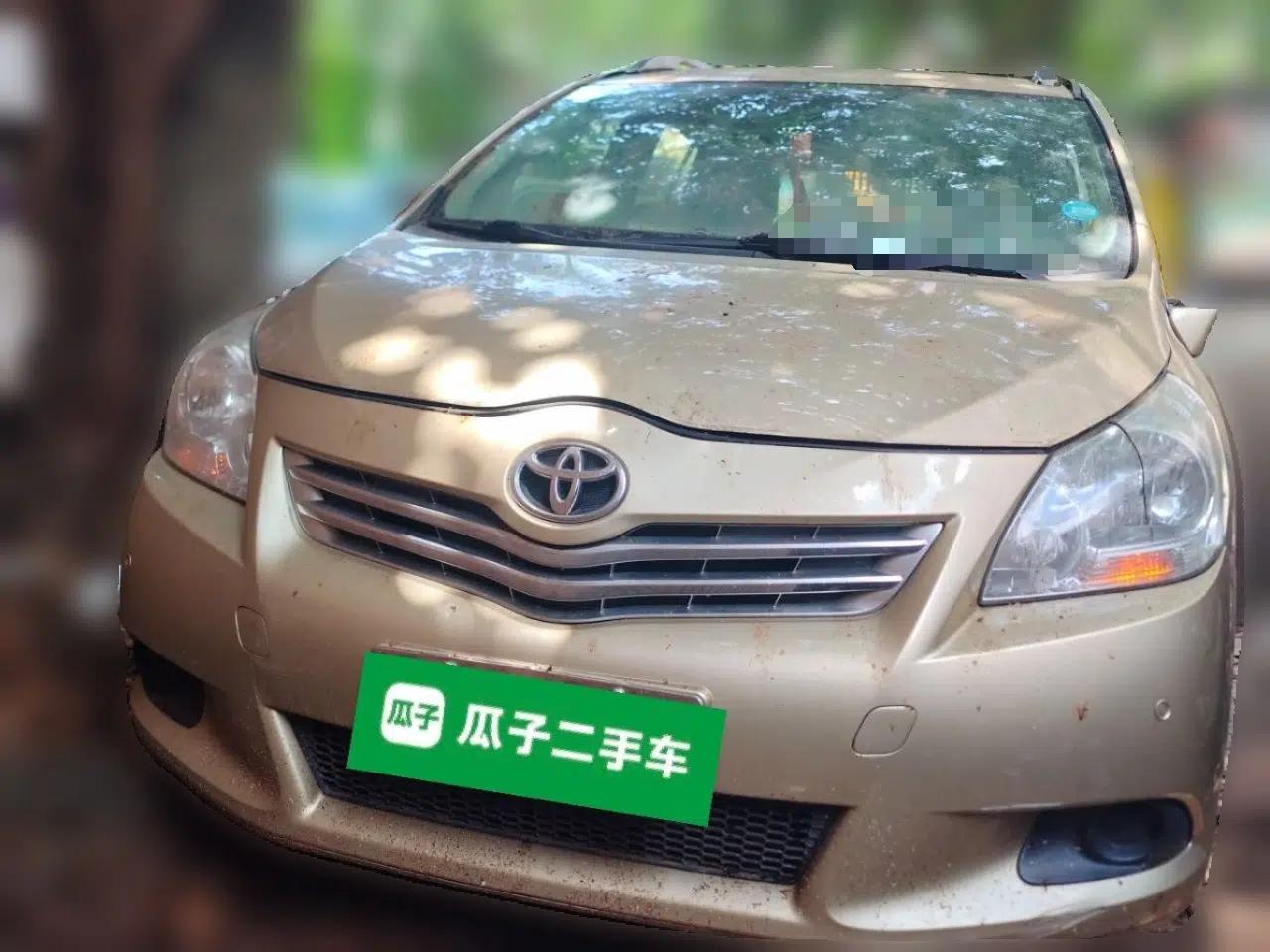 Toyota Verso 2012 180E CVT Elite Multi-Function Version — миниатюра 2