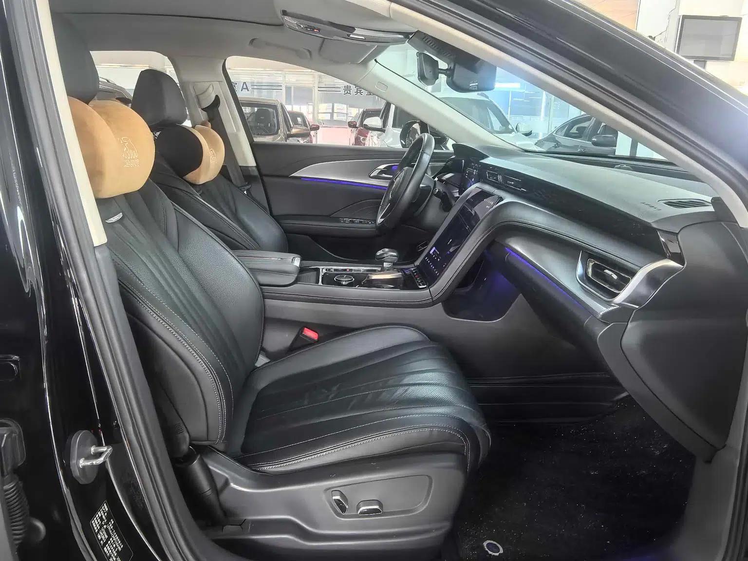 Hongqi H5 2023 2.0T Automatic Intelligent Flagship Edition — миниатюра 4
