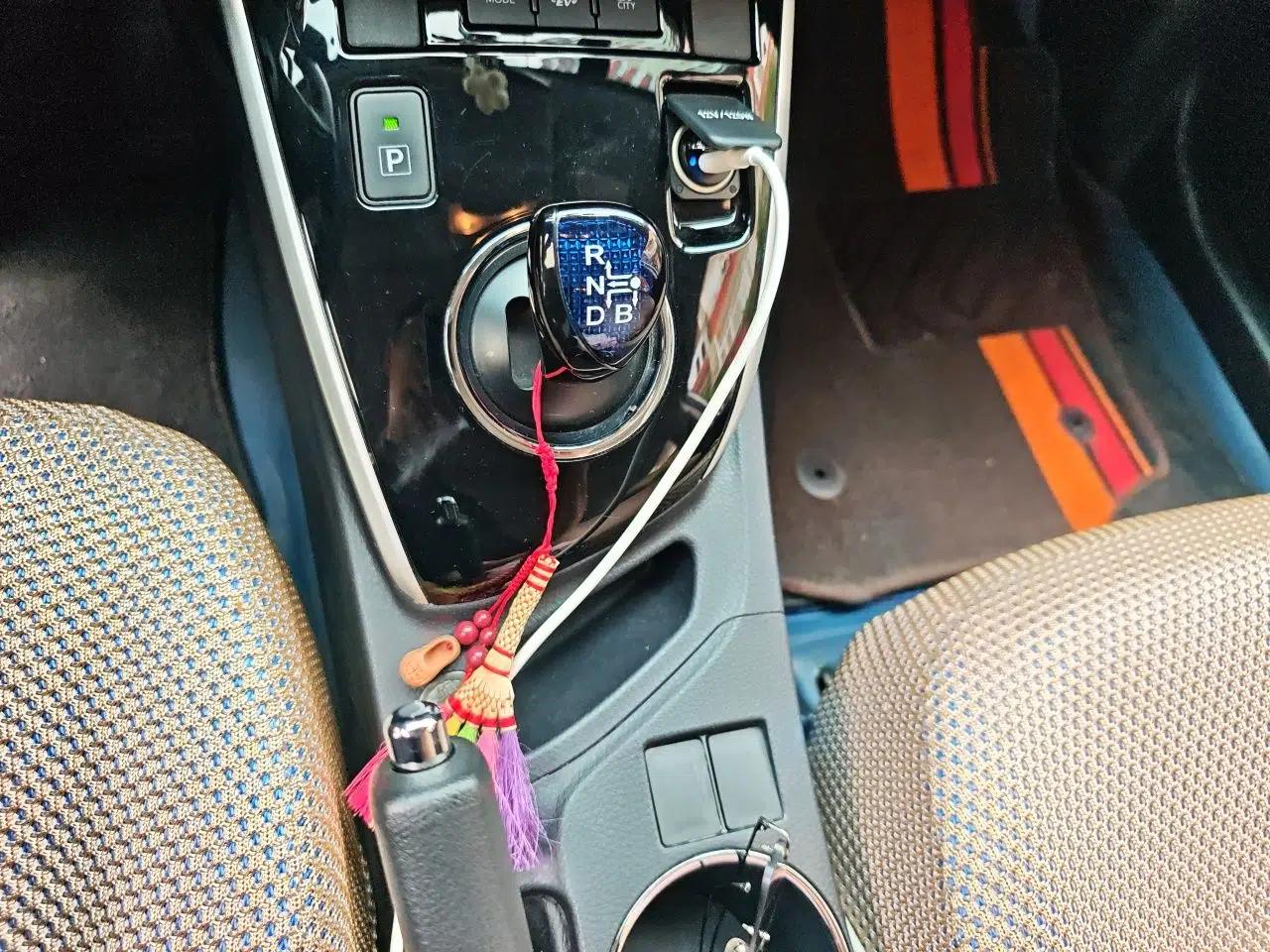Toyota Corolla Hybrid E+ 2019 1.8L E-CVT Leading Edition — миниатюра 14