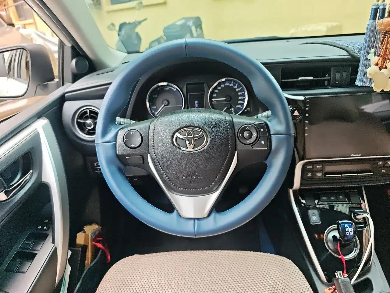 Toyota Corolla Hybrid E+ 2019 1.8L E-CVT Leading Edition — миниатюра 10
