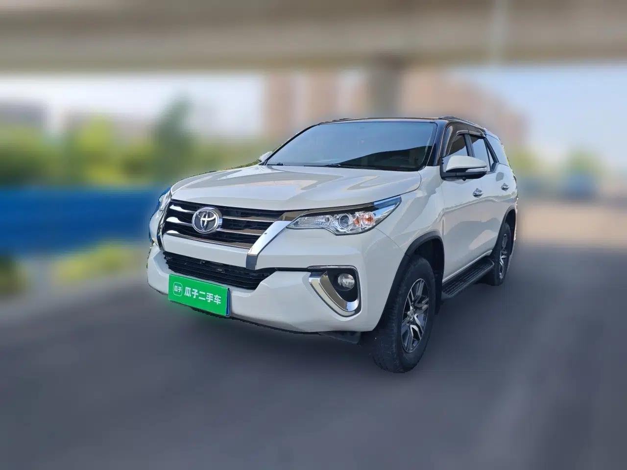 Toyota Fortuner 2016 2.7L Middle East Version — миниатюра 1