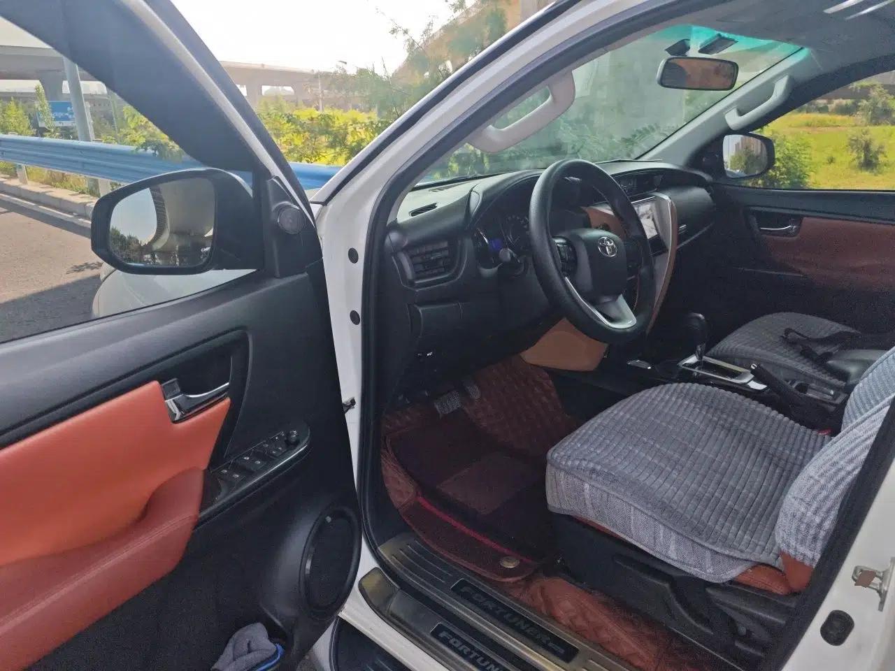 Toyota Fortuner 2016 2.7L Middle East Version — миниатюра 16