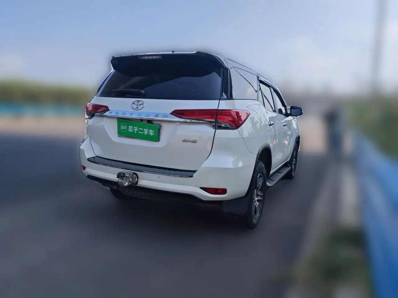 Toyota Fortuner 2016 2.7L Middle East Version — миниатюра 6