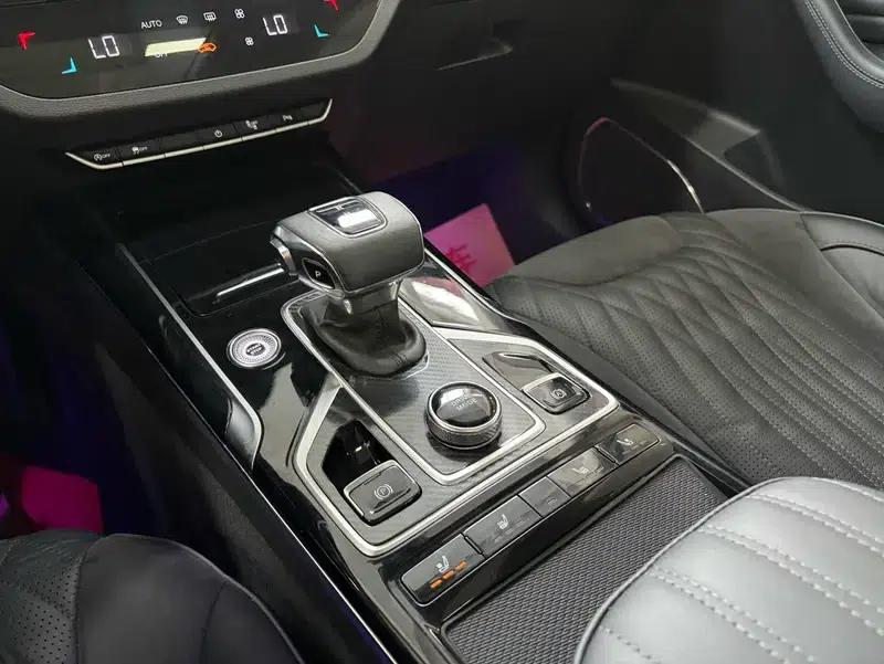 Hongqi HS5 2022 2.0T Intelligent Flagship Edition — миниатюра 11