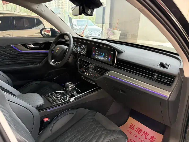 Hongqi HS5 2022 2.0T Intelligent Flagship Edition — миниатюра 13