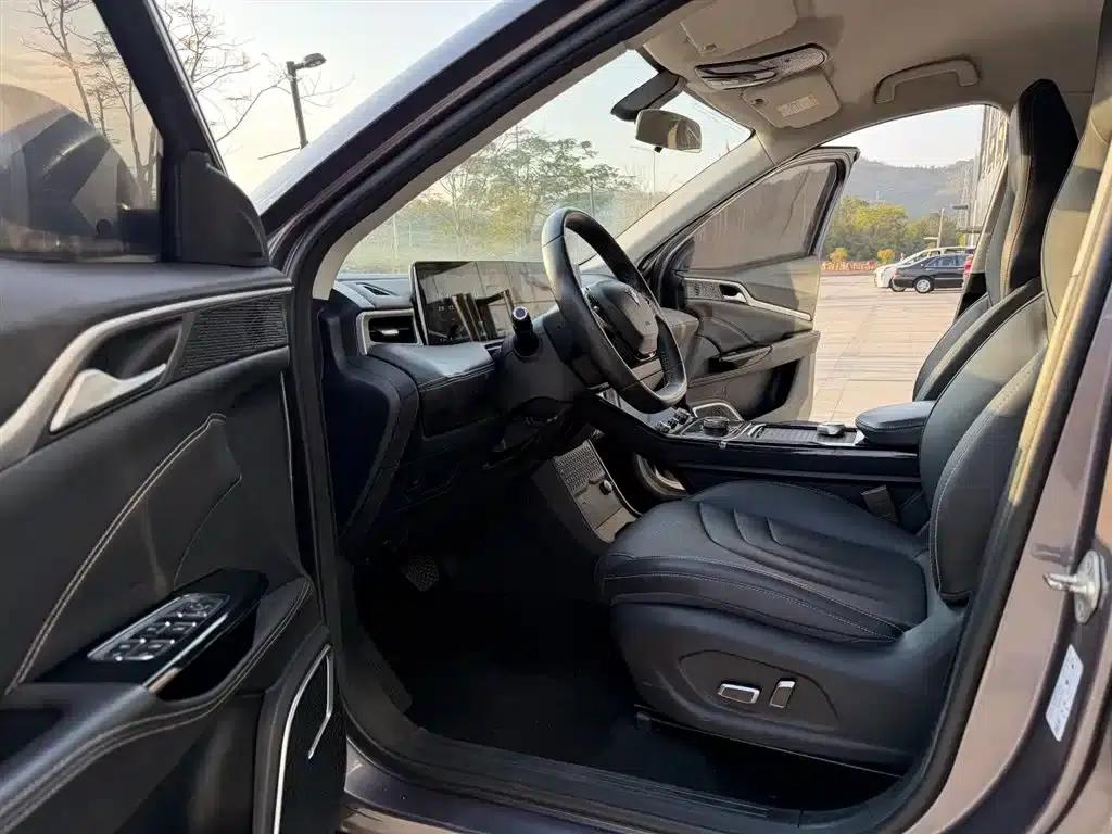 Nezha U 2021 Pro 400 Premium Driving Edition — миниатюра 13