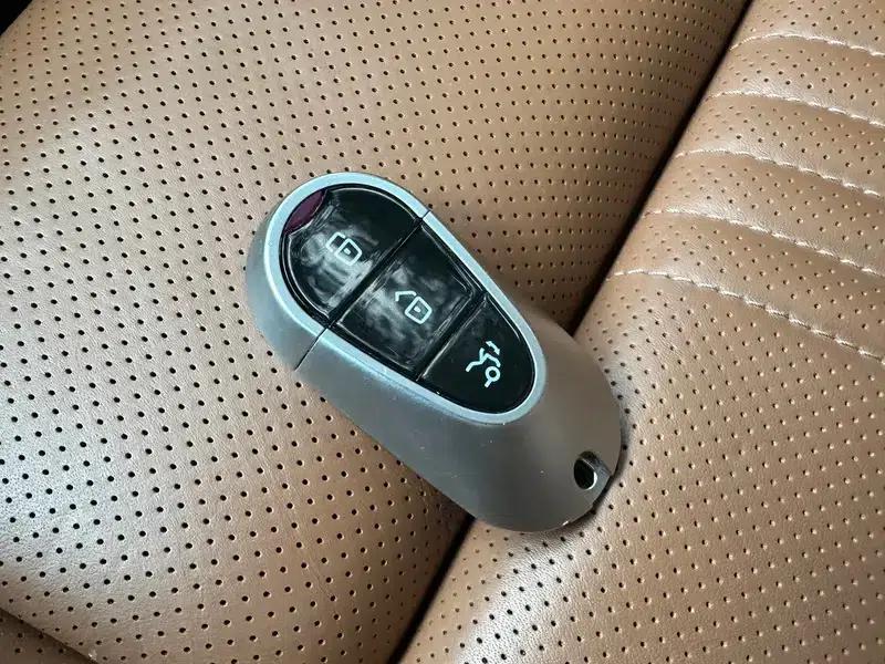 Hongqi H9 2020 2.0T Intelligent Flagship Edition — миниатюра 9