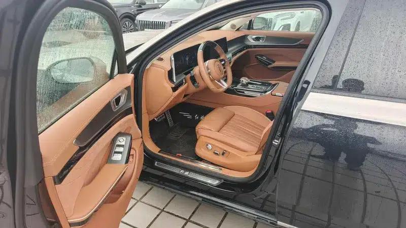 Hongqi H9 2025 Facelift 2.0T Flagship Private Style Edition — миниатюра 14