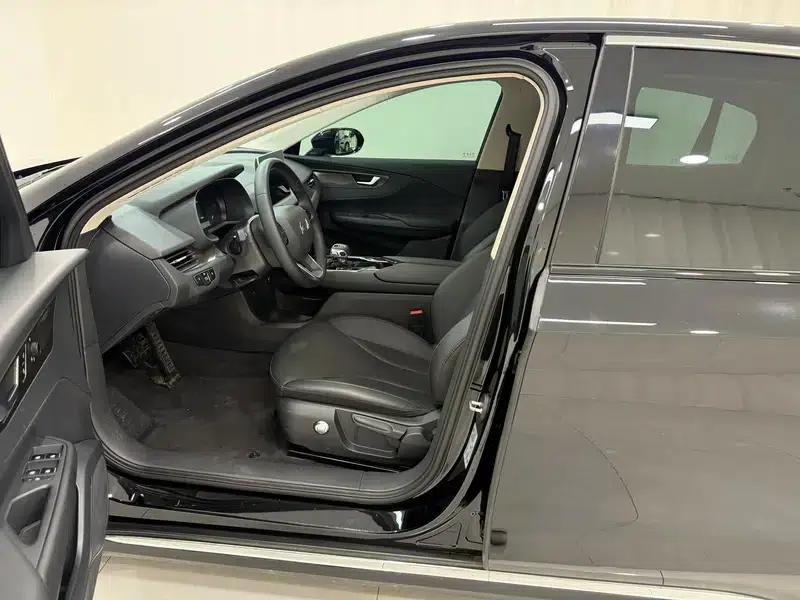 Hongqi E-QM5 2022 Model, 431km Charging Range Enjoy Edition, 5 Seats — миниатюра 17