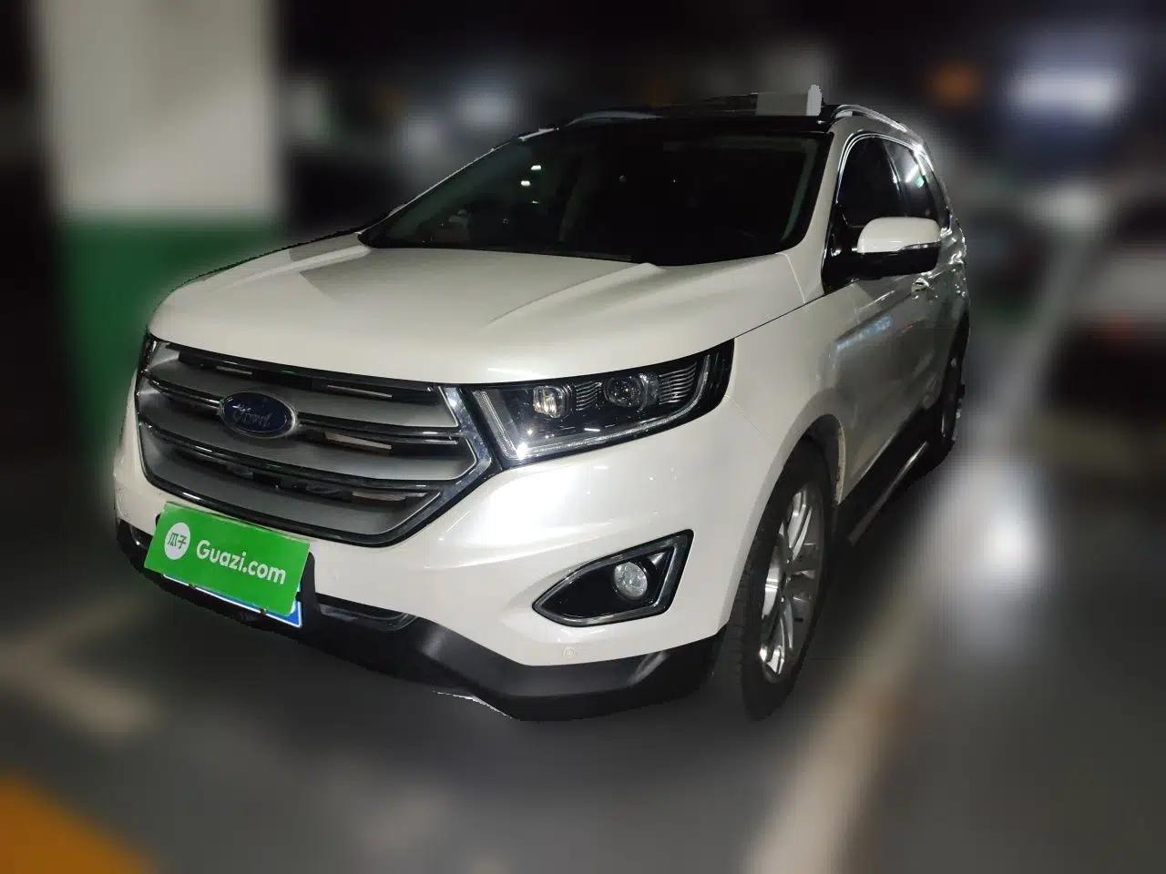 Ford Edge 2018 EcoBoost 245 Four-Wheel Drive Titanium 7-Seater — миниатюра 1