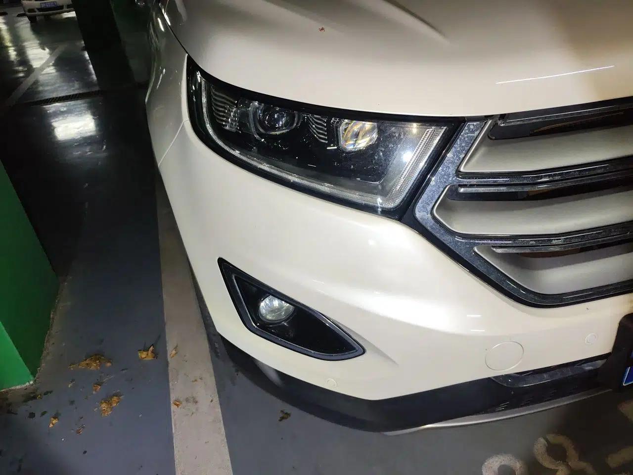 Ford Edge 2018 EcoBoost 245 Four-Wheel Drive Titanium 7-Seater — миниатюра 7