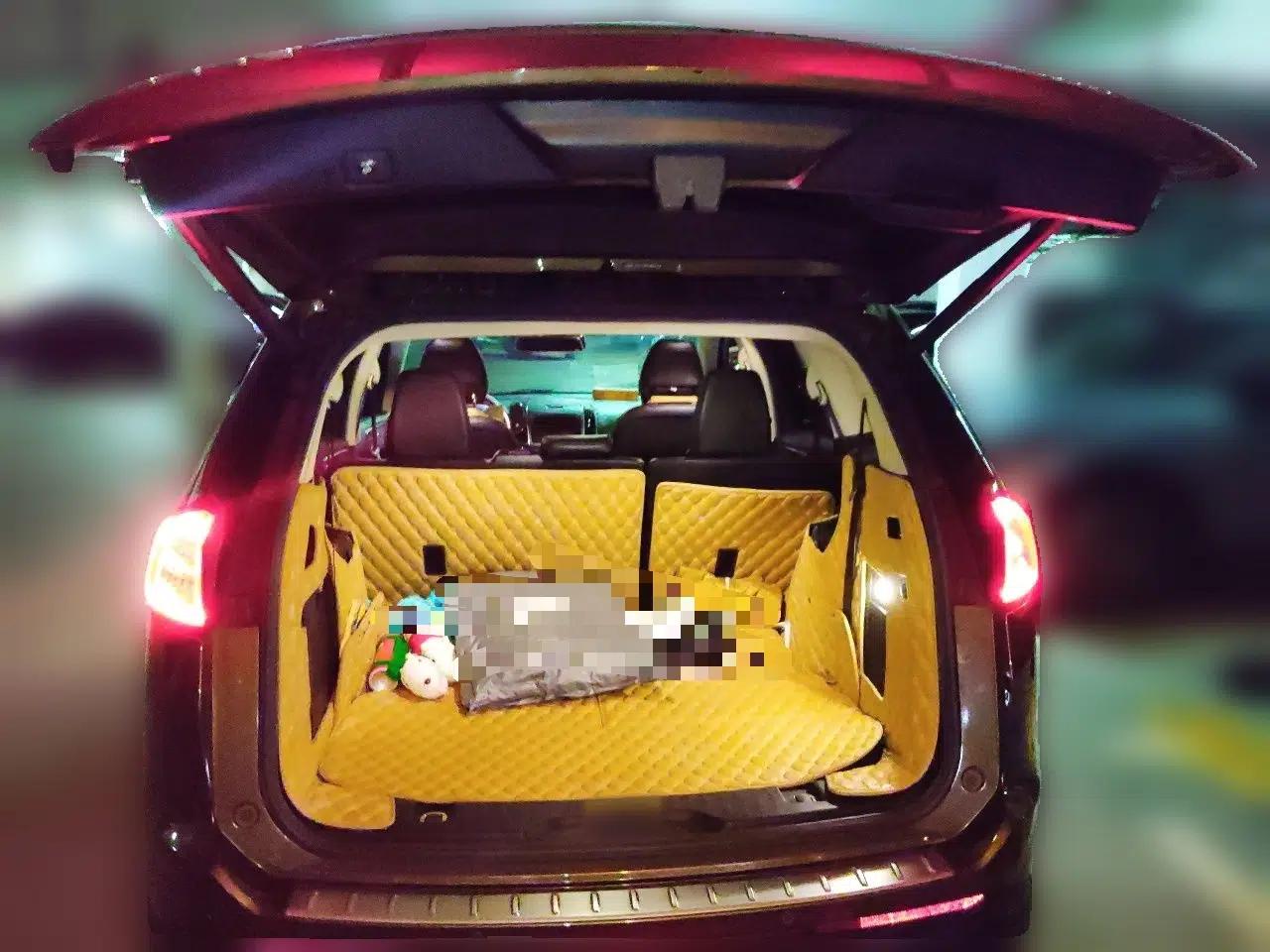 Ford Edge 2016 EcoBoost 245 Two-Wheel-Drive Titanium 7-Seater — миниатюра 19