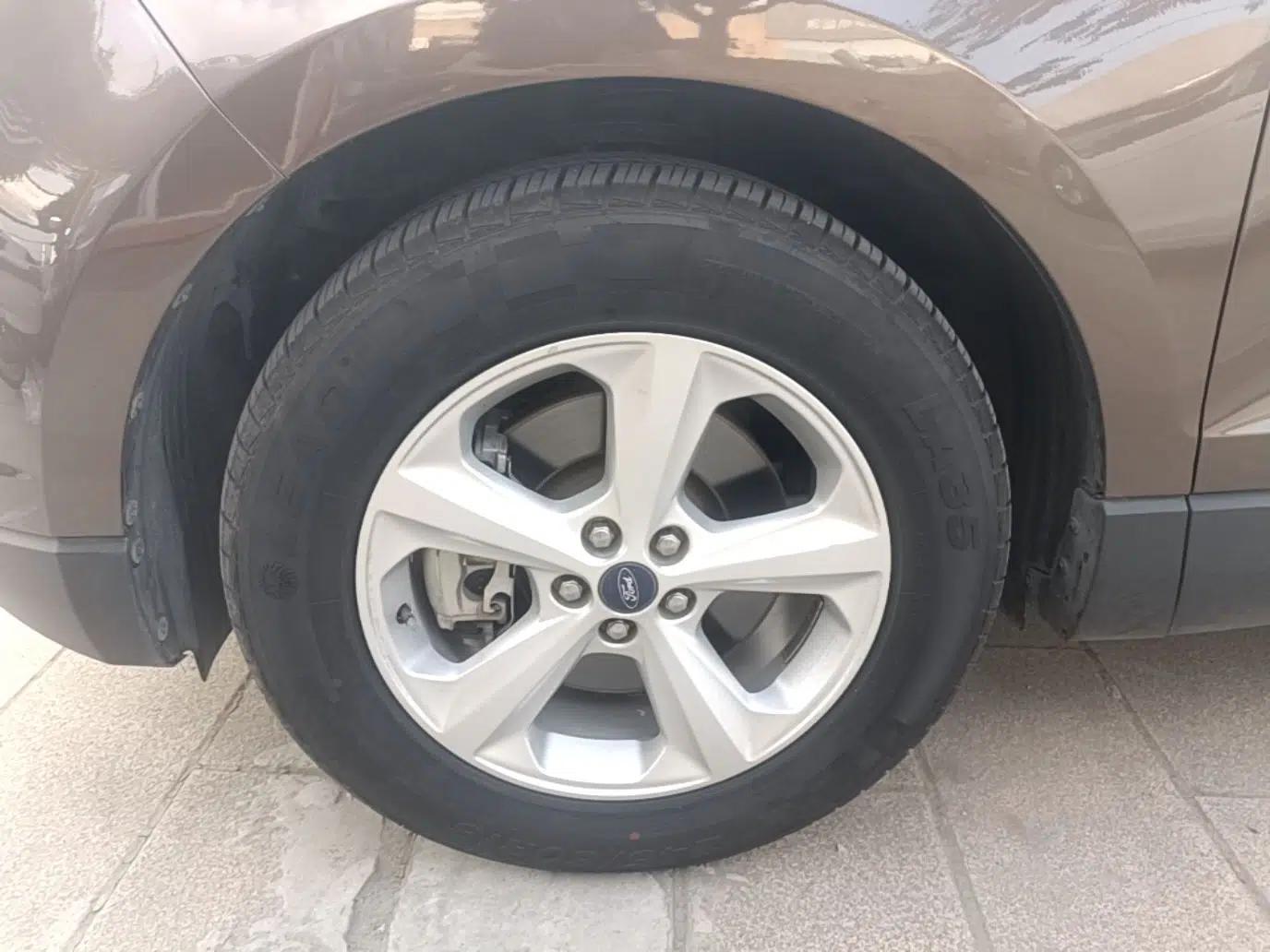 Ford Edge 2015 2.0T GTDi Two-Wheel-Drive Elite Edition — миниатюра 15