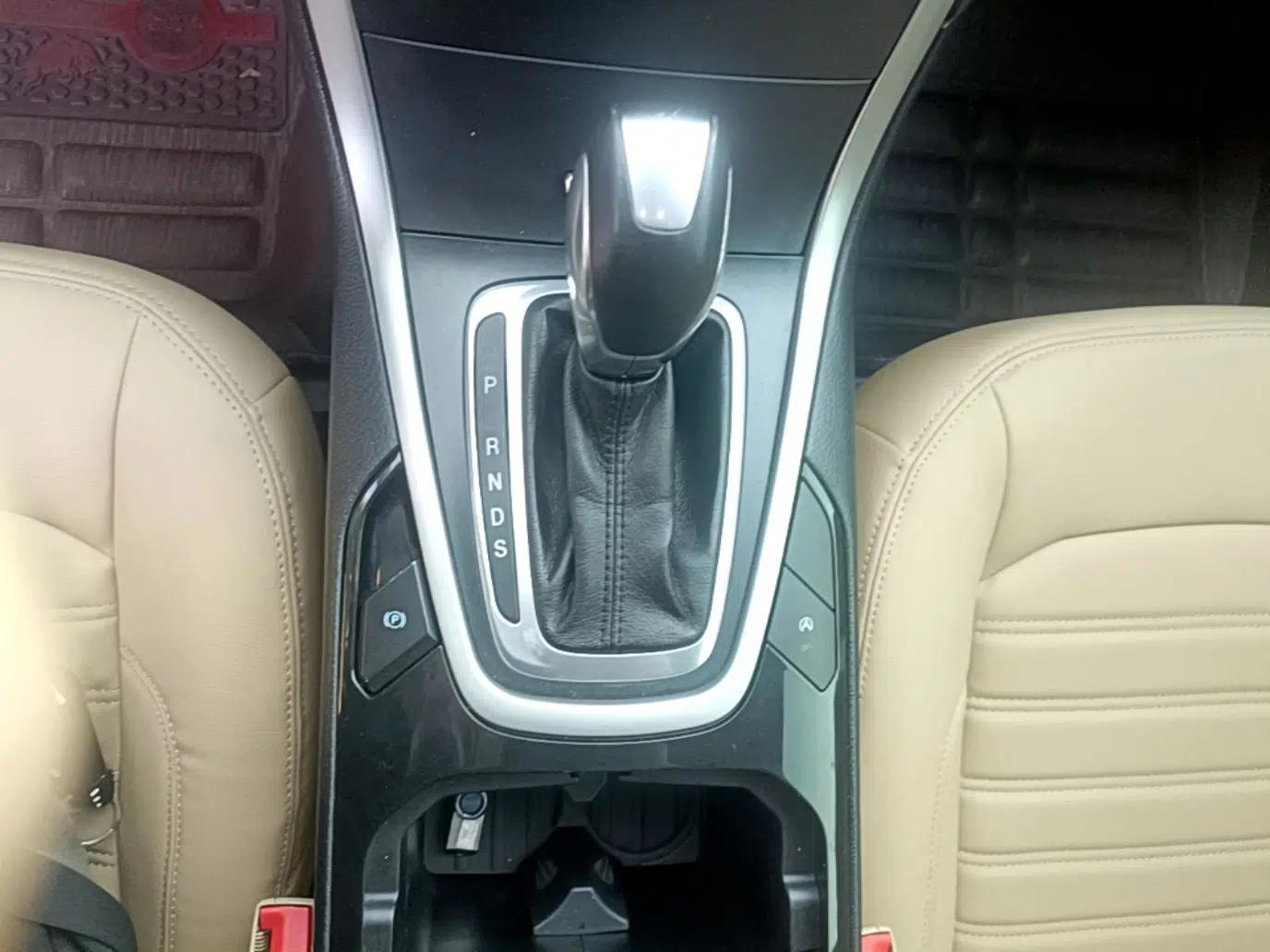 Ford Edge 2015 2.0T GTDi Two-Wheel-Drive Elite Edition — миниатюра 21