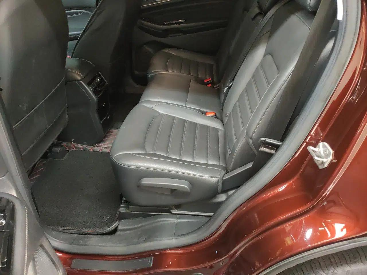 Ford Edge 2016 EcoBoost 245 Two-Wheel-Drive Titanium 7-Seater — миниатюра 17