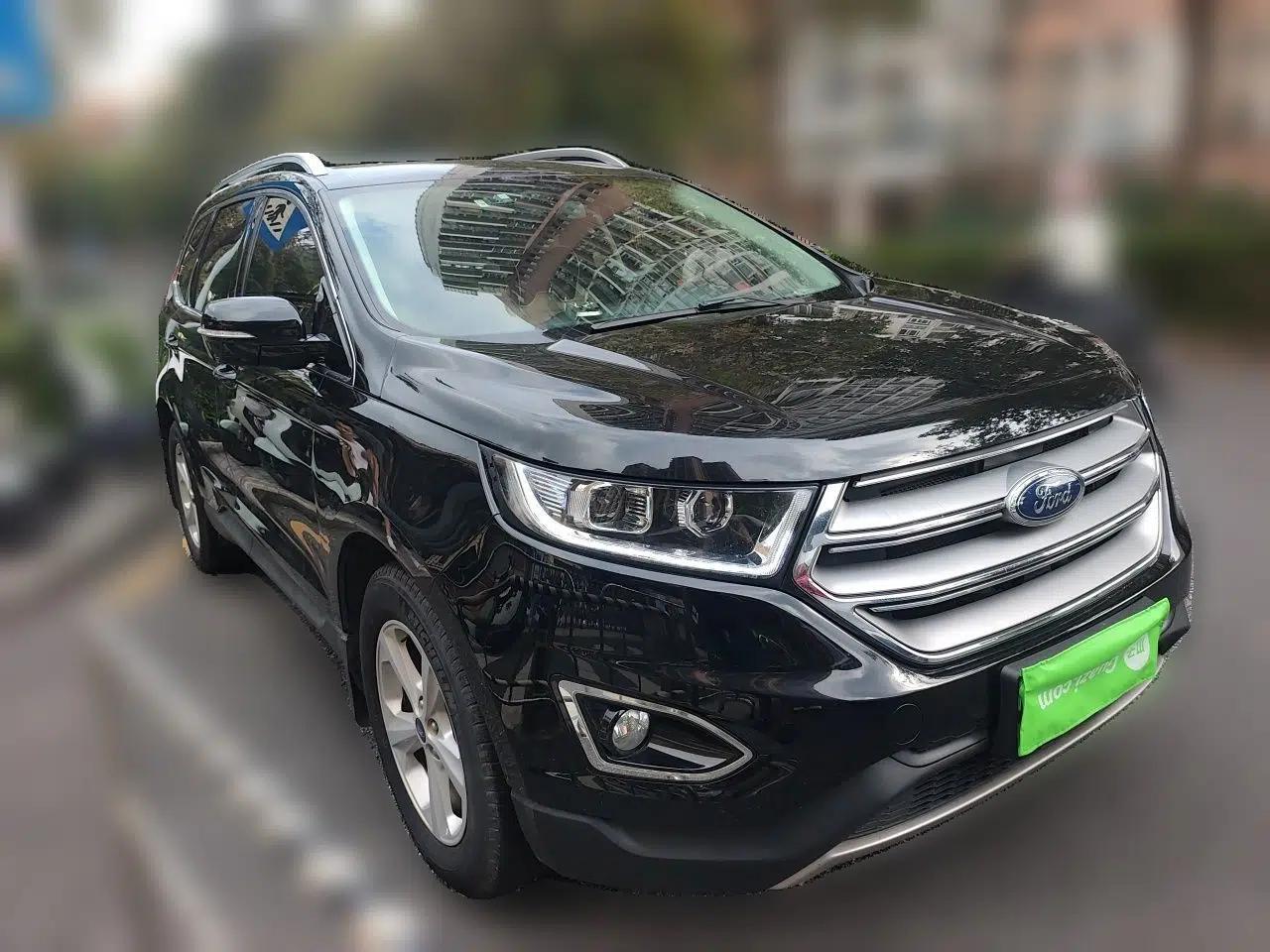 Ford Edge 2016 EcoBoost 245 Two-Wheel-Drive Titanium 5-Seater — миниатюра 3