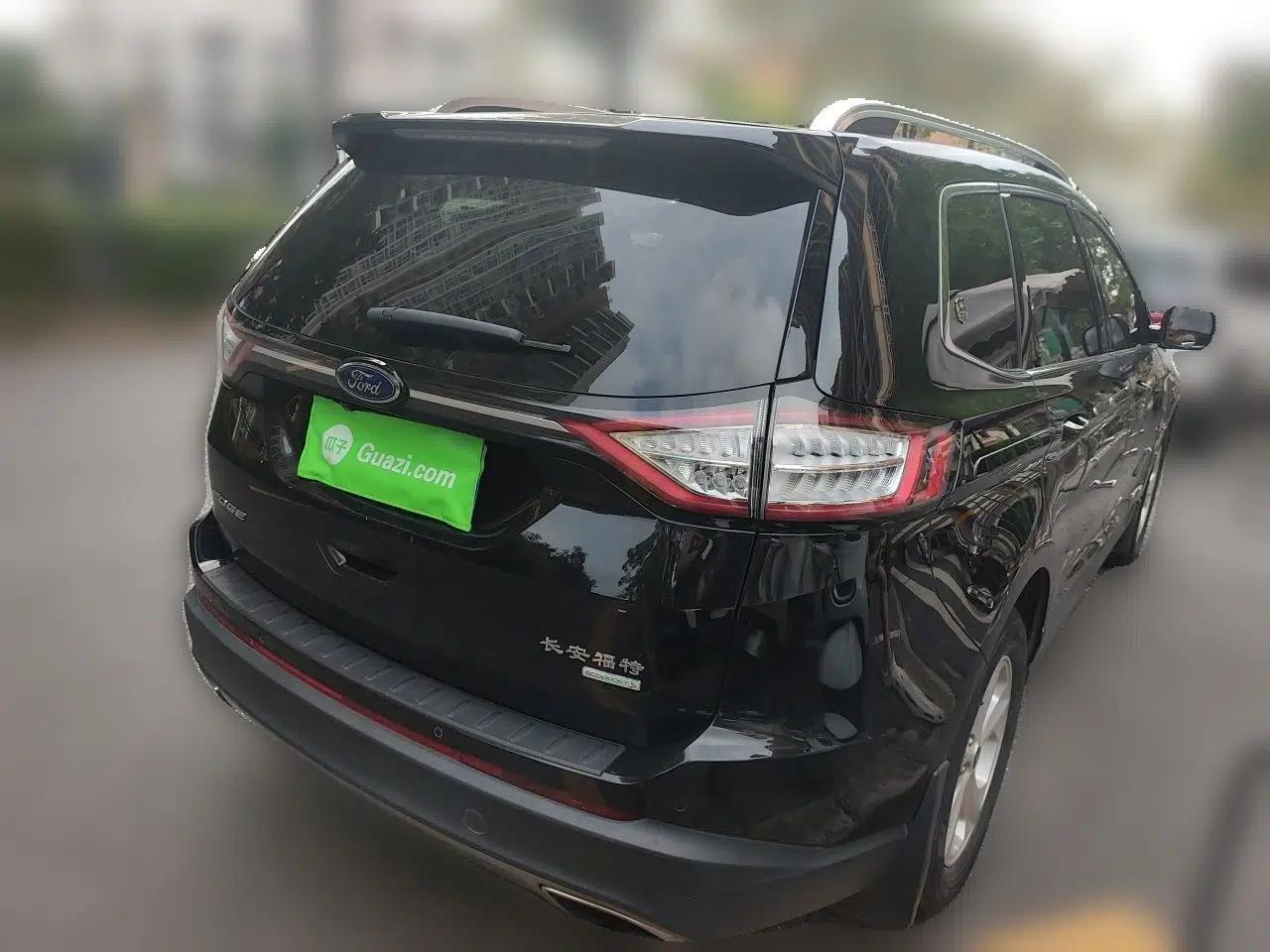 Ford Edge 2016 EcoBoost 245 Two-Wheel-Drive Titanium 5-Seater — миниатюра 6