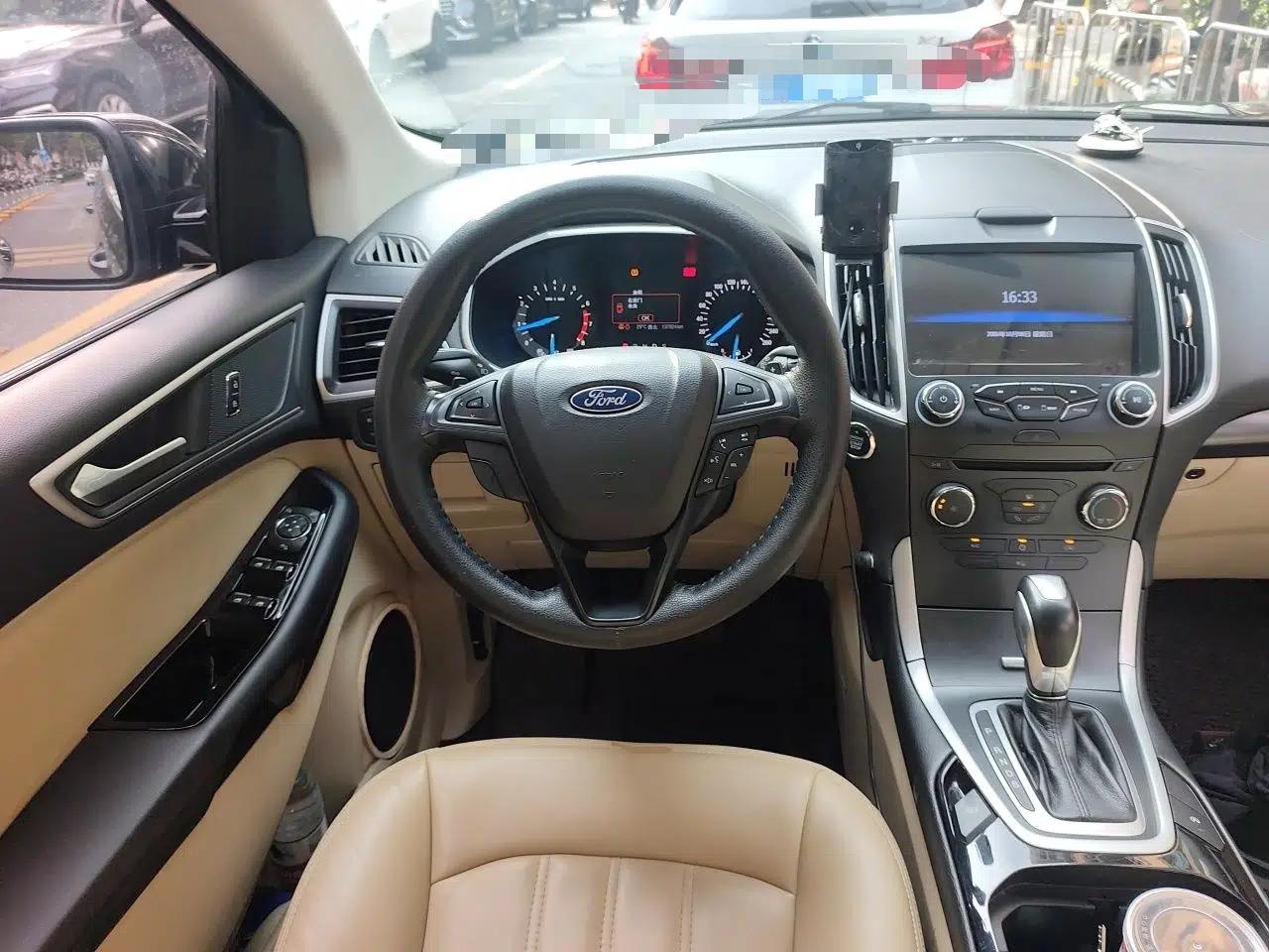 Ford Edge 2016 EcoBoost 245 Two-Wheel-Drive Titanium 5-Seater — миниатюра 10