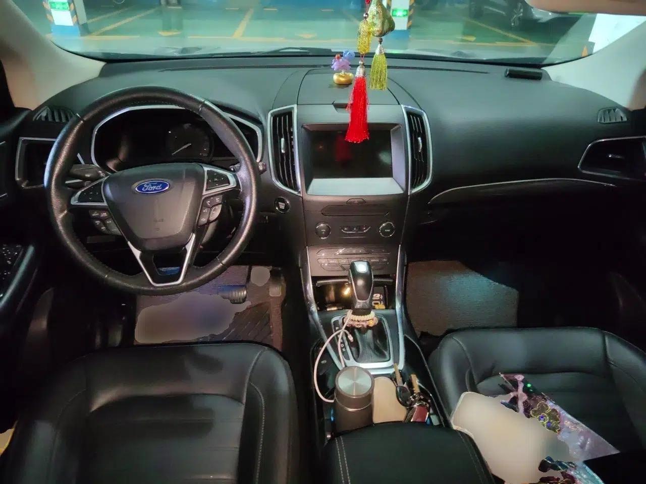 Ford Edge 2016 EcoBoost 245 Two-Wheel-Drive Titanium 7-Seater — миниатюра 9