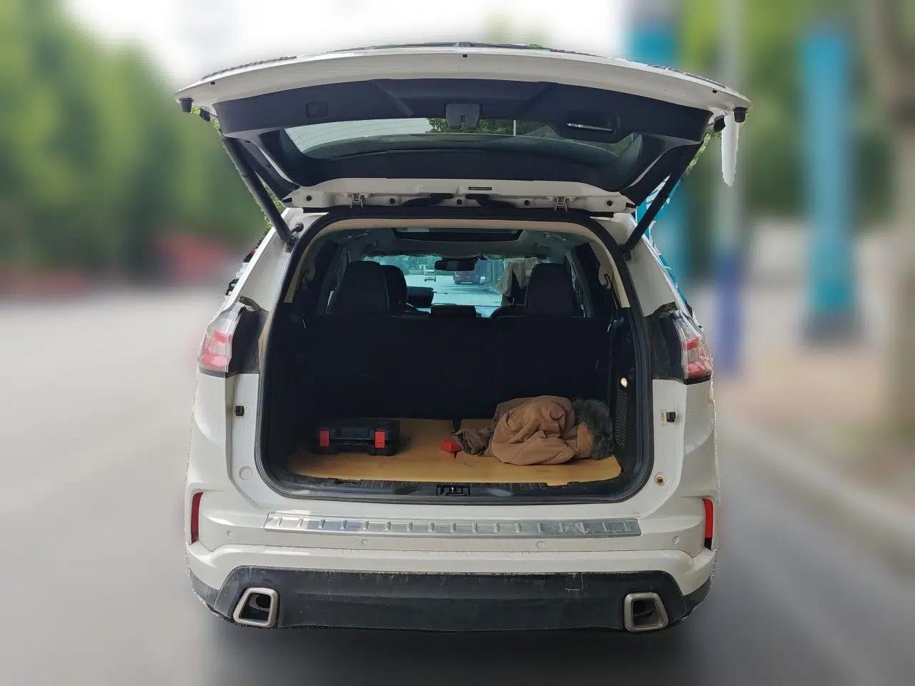 Ford Edge 2020 EcoBoost 245 Two-Wheel Drive Titanium 7-Seater — миниатюра 19