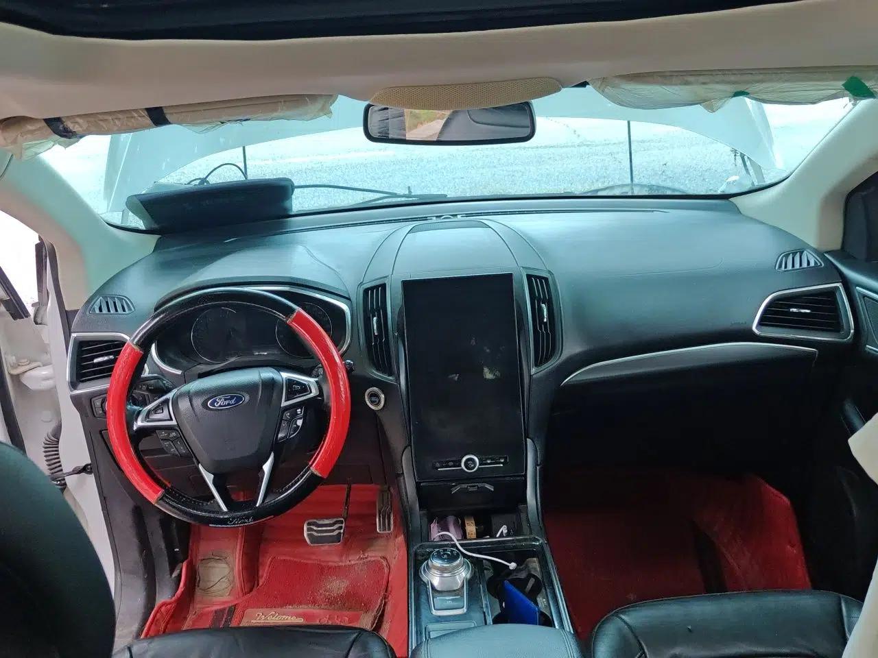 Ford Edge 2020 EcoBoost 245 Two-Wheel Drive Titanium 7-Seater — миниатюра 9