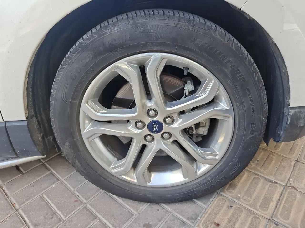 Ford Edge 2015 2.0T GTDi 4x4 High-Grade Model — миниатюра 8