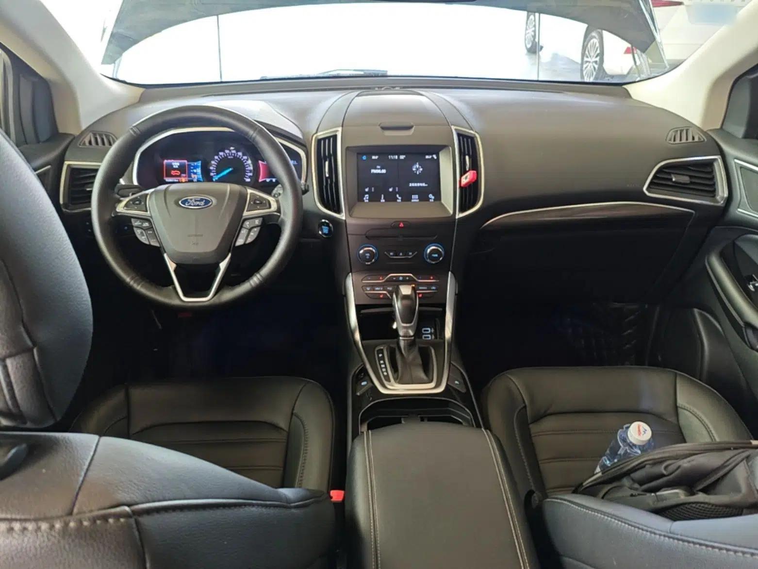 Ford Edge 2018 EcoBoost 245 Two-Wheel-Drive Titanium 7-Seater China V Standard — миниатюра 17