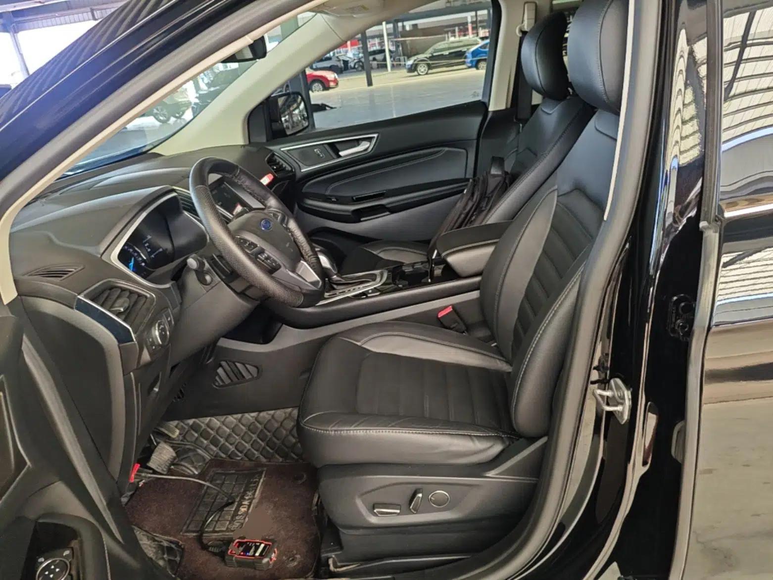 Ford Edge 2018 EcoBoost 245 Two-Wheel-Drive Titanium 7-Seater China V Standard — миниатюра 22