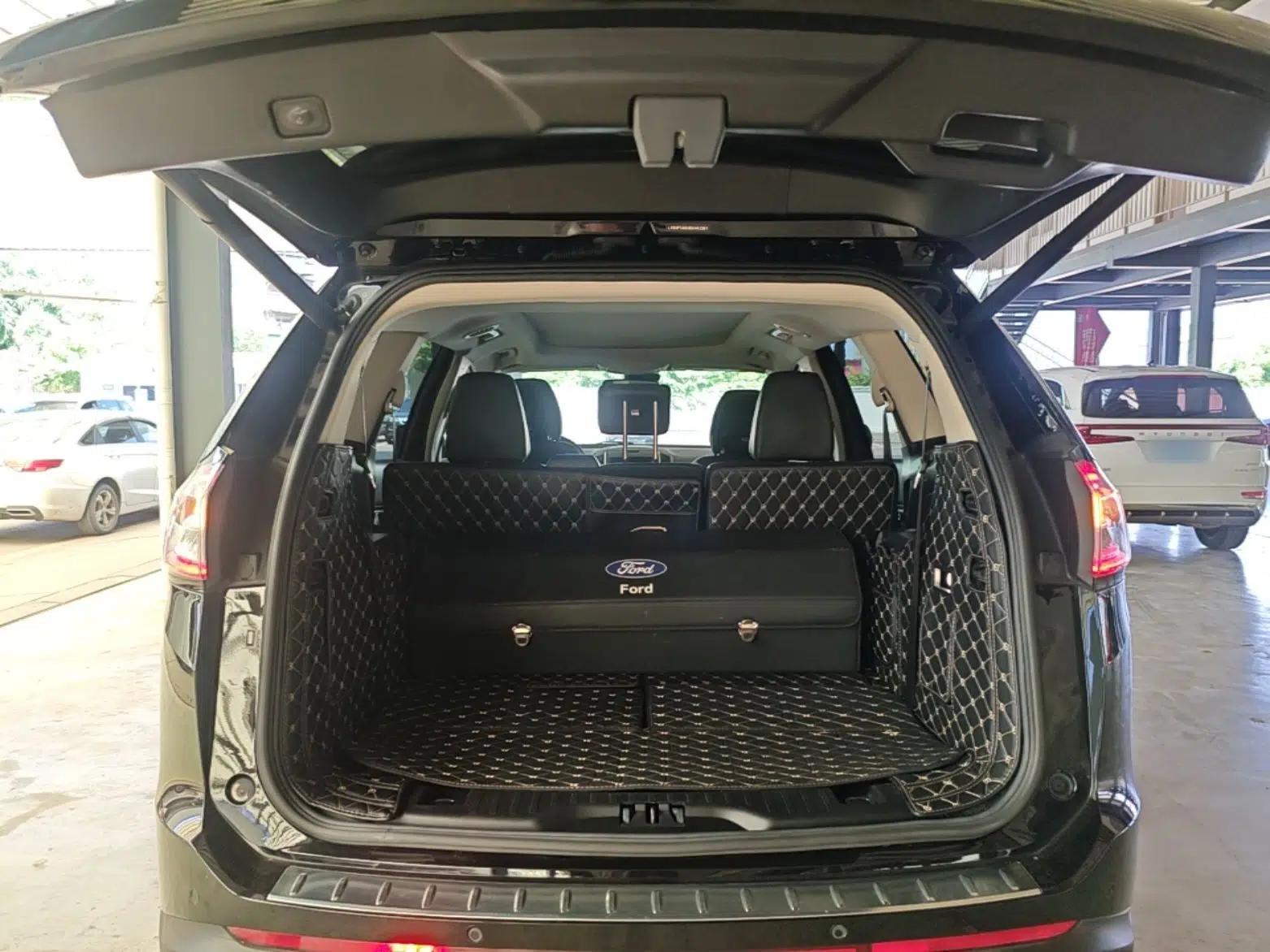 Ford Edge 2018 EcoBoost 245 Two-Wheel-Drive Titanium 7-Seater China V Standard — миниатюра 27